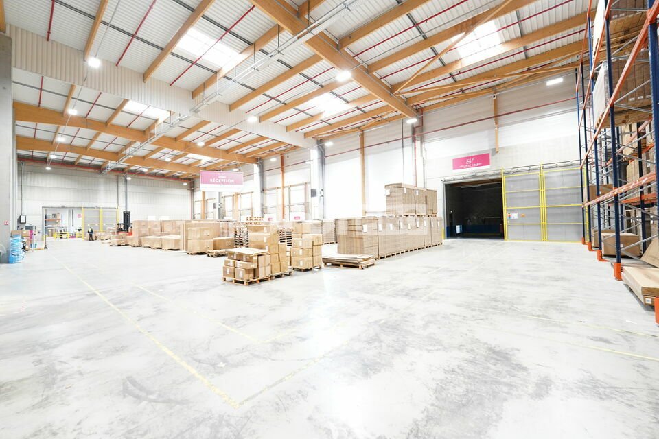 ORPI MYRIAD CONSEIL LOCATION-ENTREPOT-VAULX-MILIEU-38
