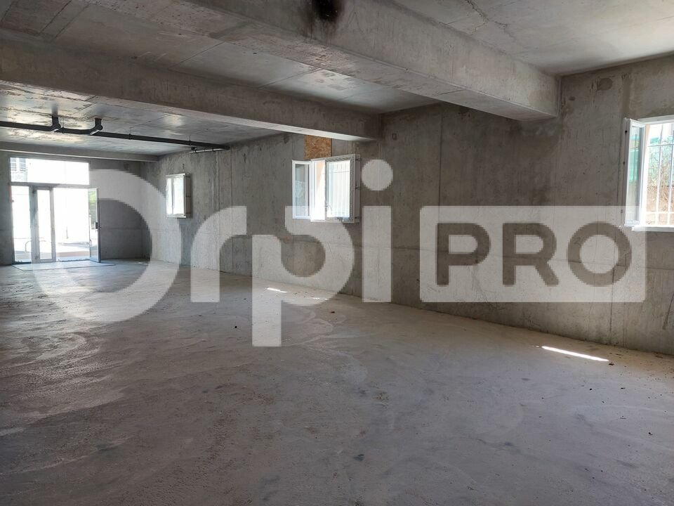 ORPI AGENCE R BASSANELLI LOCATION-BUREAUX-VOLX-04