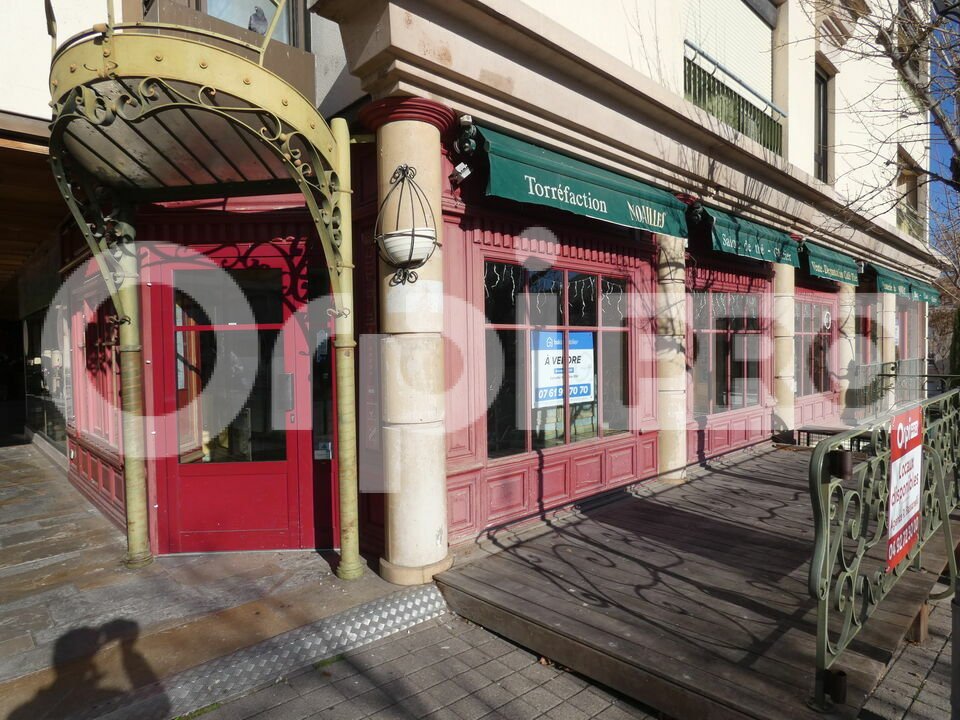 ORPI AGENCE R BASSANELLI VENTE-LOCAL COMMERCIAL-MANOSQUE-04