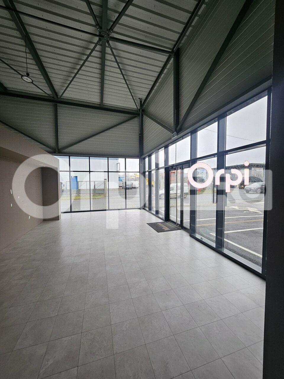 ORPI SARL COMPTOIR IMMOBILIER CHAMPENOIS LOCATION-LOCAL COMMERCIAL-CORMONTREUIL-51