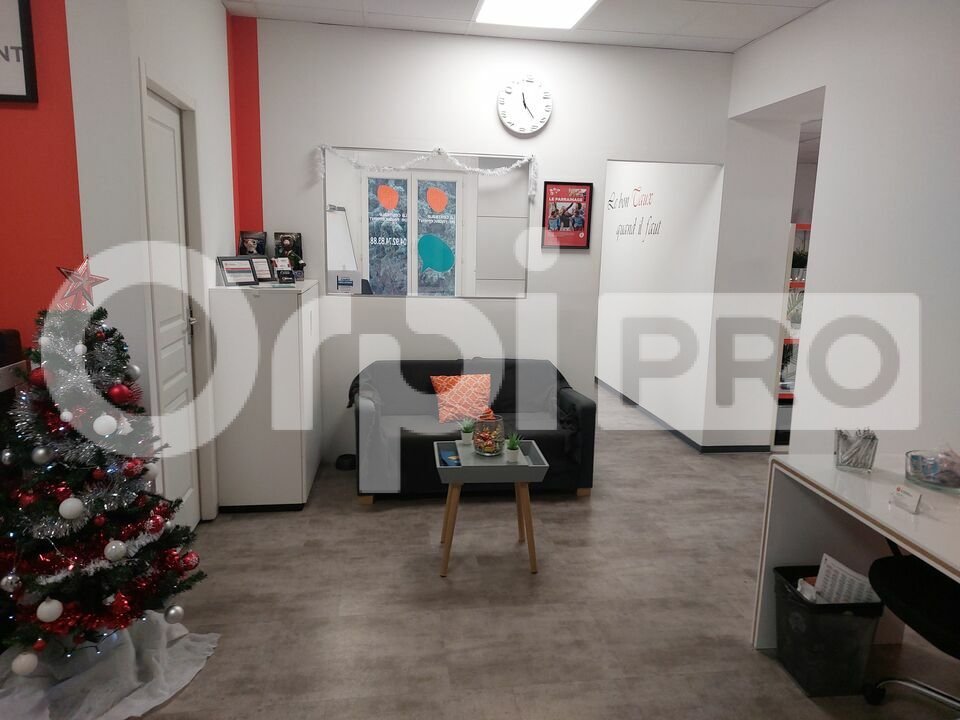 ORPI AGENCE R BASSANELLI LOCATION-BUREAUX-MANOSQUE-04