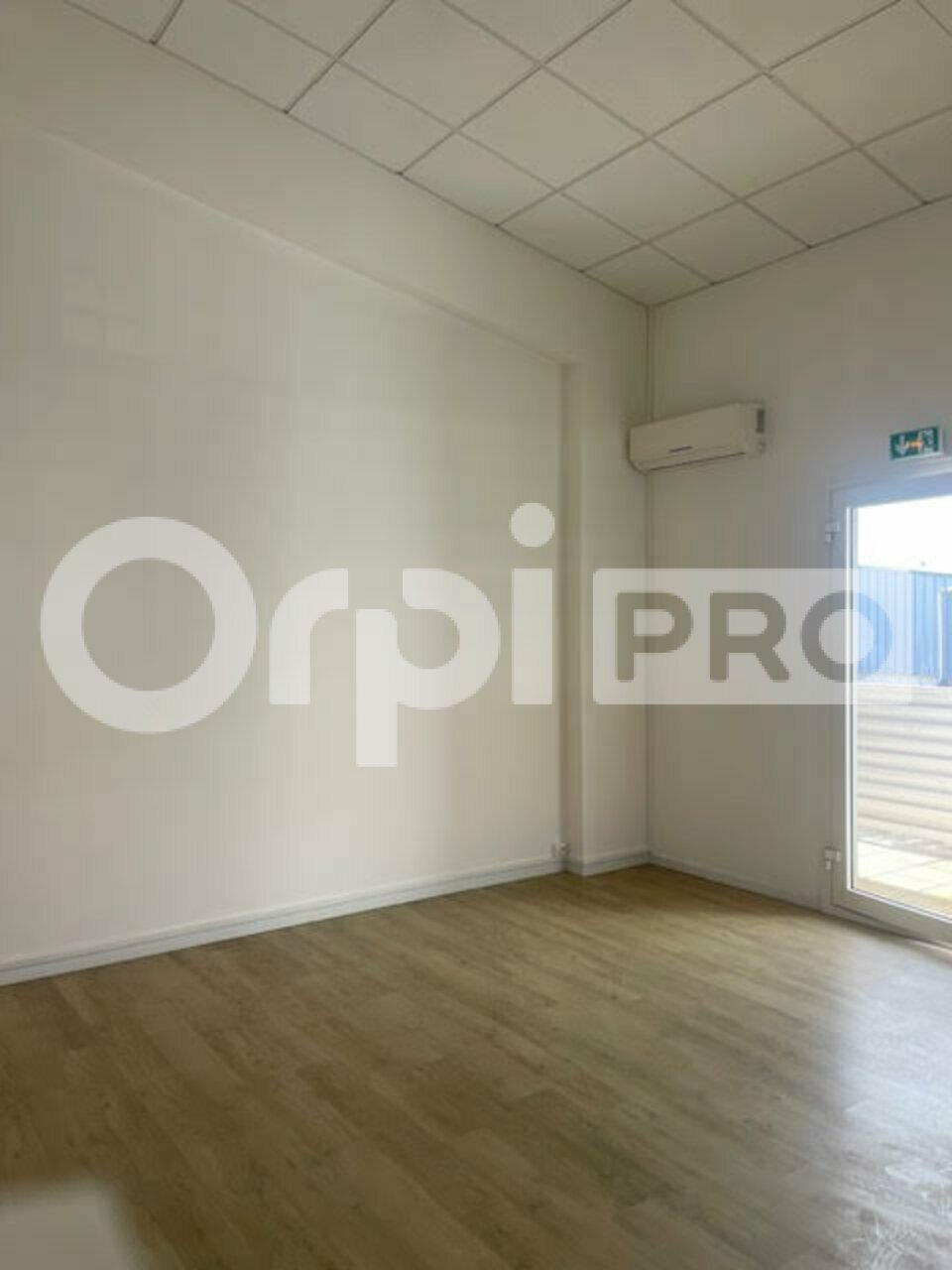 ORPI AGENCE BOUTAREL LOCATION-BUREAUX-BAIE_MAHAULT-97