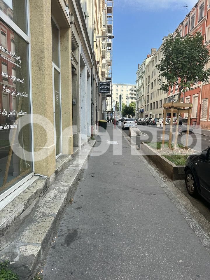 ORPI LSI VAL D'OZON LOCATION-LOCAL COMMERCIAL-VILLEURBANNE-69