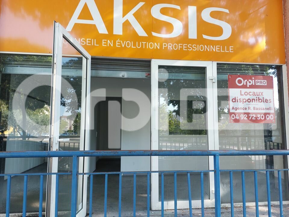 ORPI AGENCE R BASSANELLI LOCATION-LOCAL COMMERCIAL-MANOSQUE-04