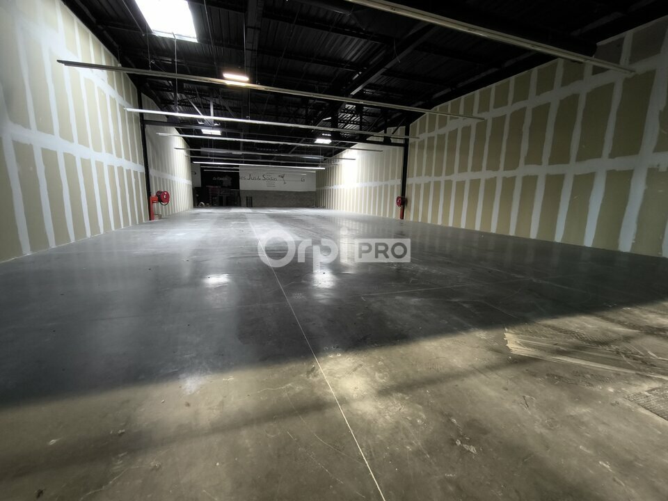 ORPI  BROUSSE IMMOBILIER LOCATION-LOCAL COMMERCIAL-LUBERSAC-19