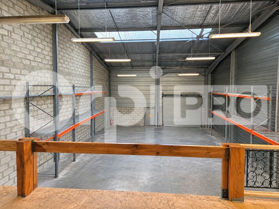 ORPI IMMO33 ENTREPRISE VENTE-LOCAL D'ACTIVITE-SAINT-JEAN-D'ILLAC-33