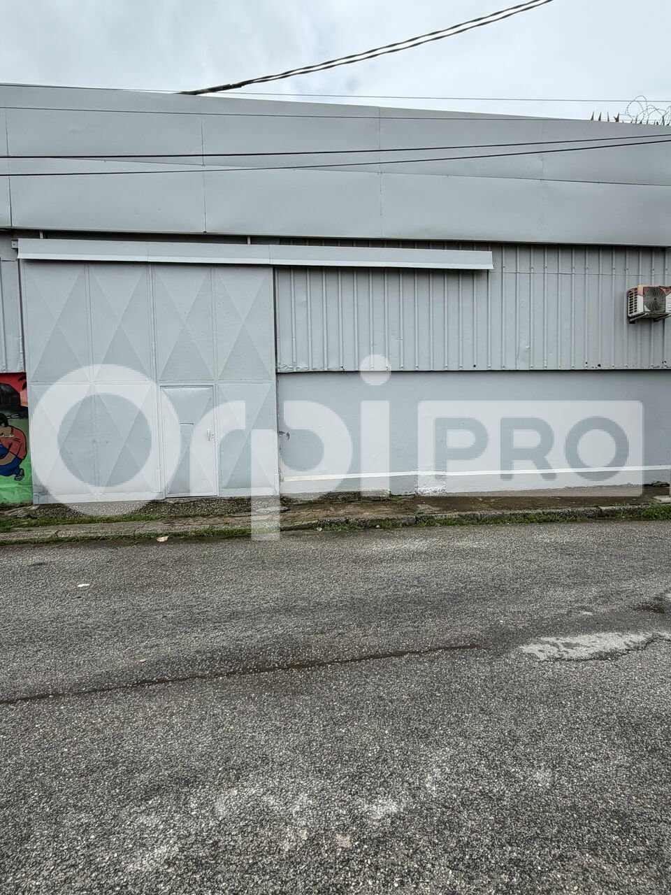 ORPI GCI LOCATION-ENTREPOT-CAYENNE-97