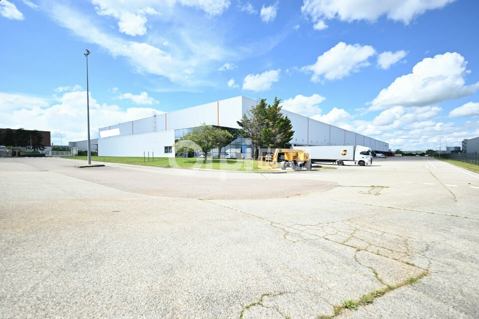 ORPI MYRIAD CONSEIL LOCATION-ENTREPOT-SAINT_QUENTIN_FALLAVIER-38