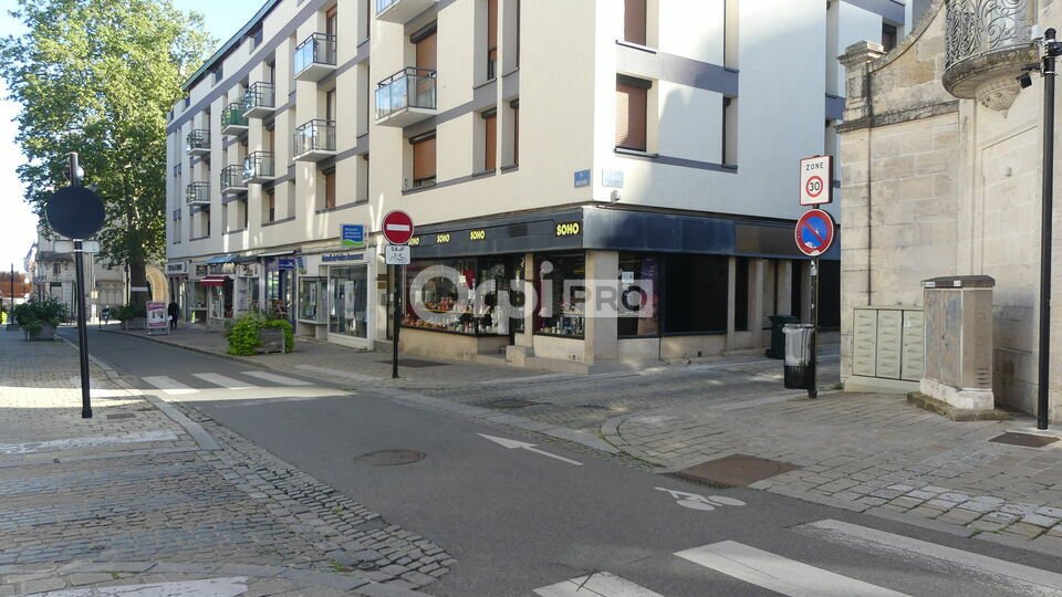 ORPI IMMOBILIER DU REMPART LOCATION-LOCAL COMMERCIAL-BOURGES-18