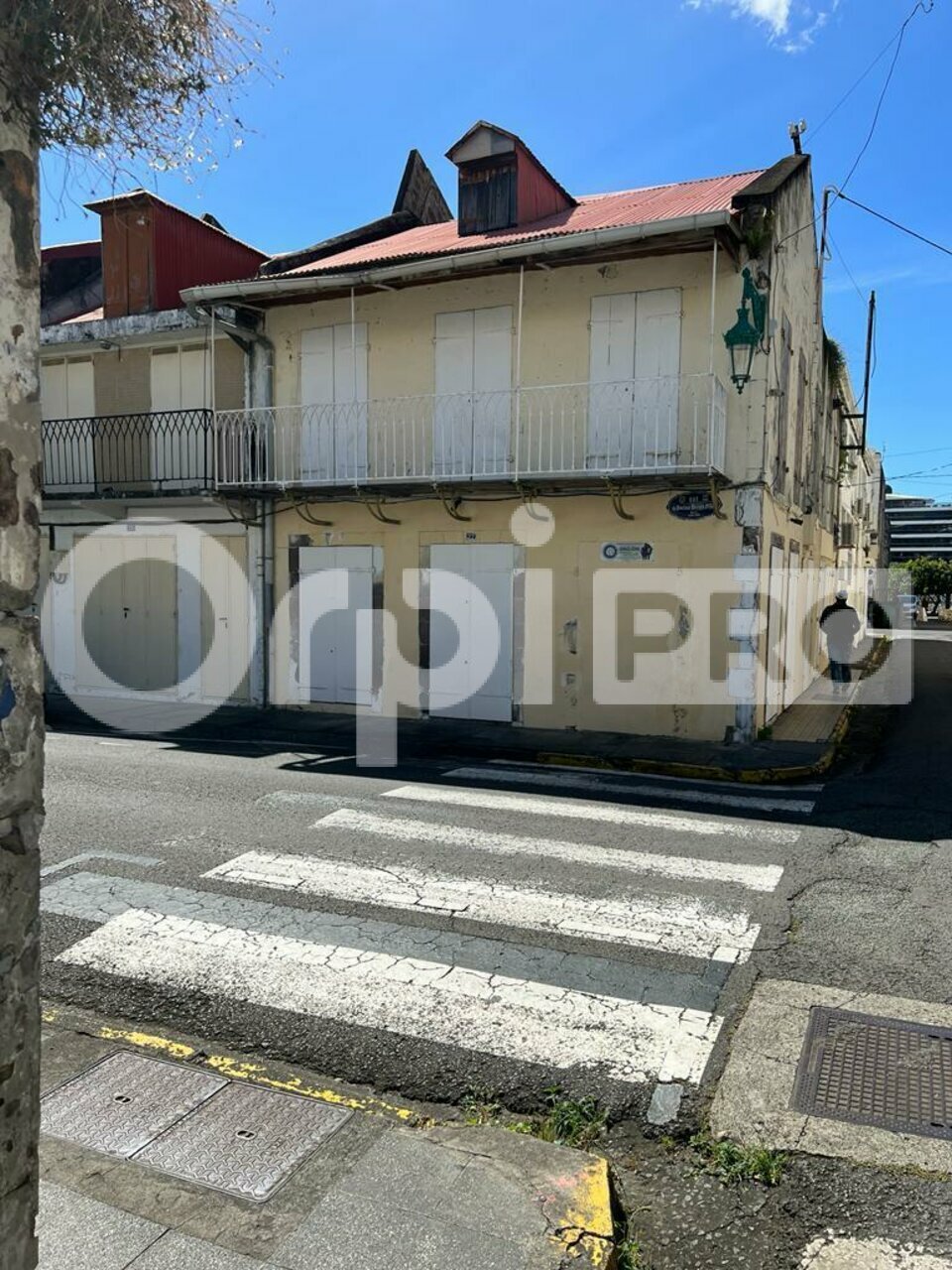 ORPI AGIM IMMOBILIER VENTE-LOCAL COMMERCIAL-BASSE-TERRE-97