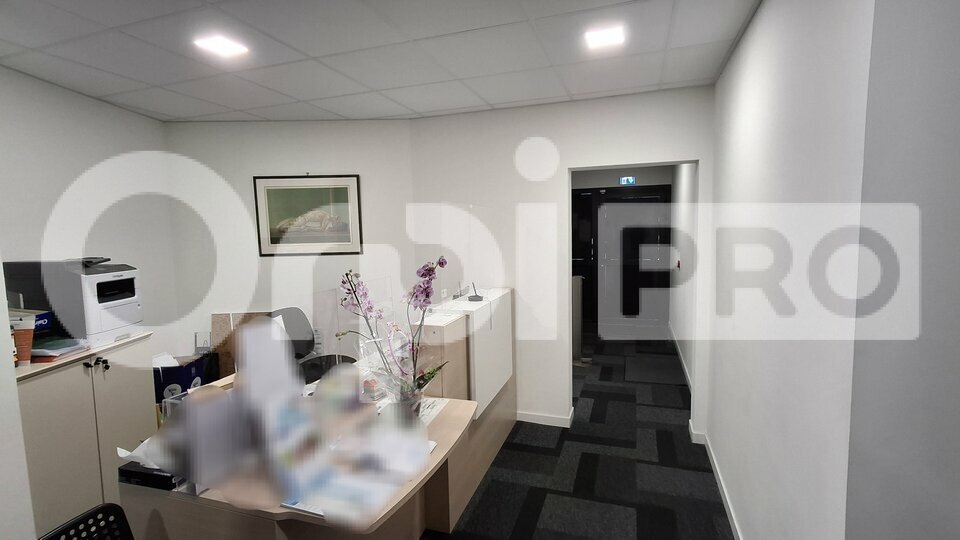 ORPI PRESQUILE FONCIER IMMOBILIER  LOCATION-BUREAUX-LA_BAULE_ESCOUBLAC-44