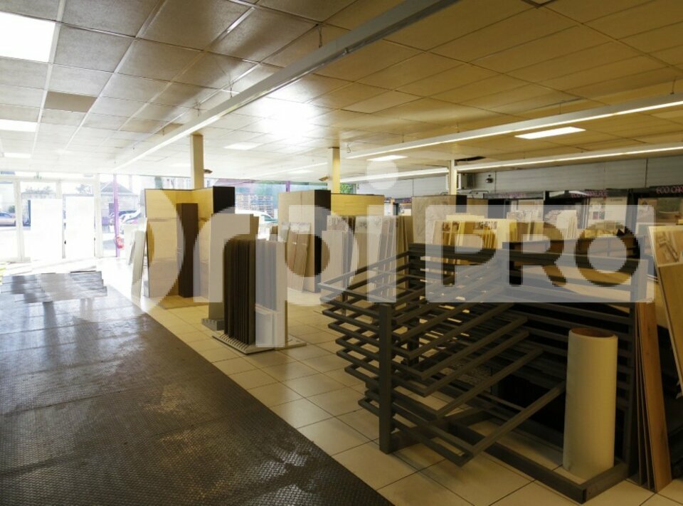 ORPI NA AND CO IMMOBILIER LOCATION-LOCAL D'ACTIVITE-SOISSONS-02