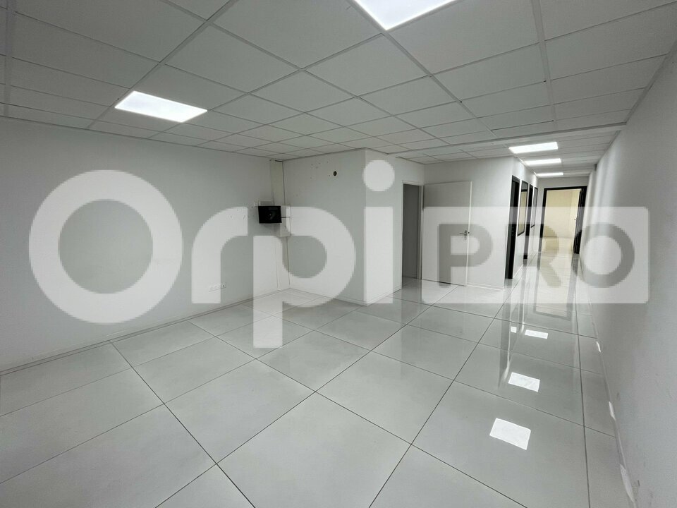 ORPI AGENCE BOUTAREL LOCATION-BUREAUX-LES_ABYMES-97