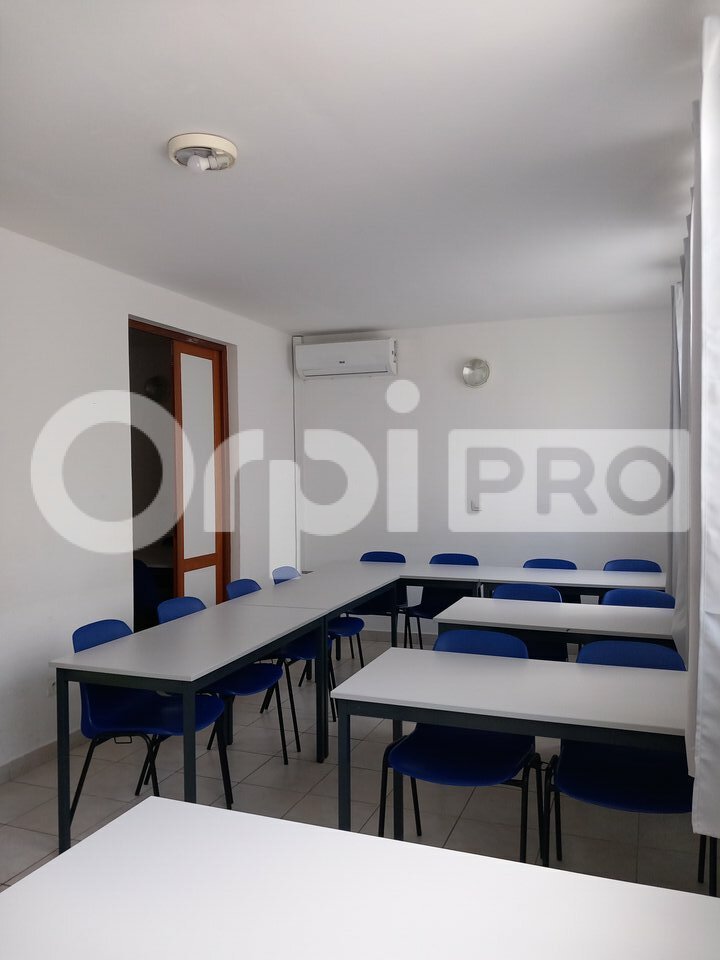 ORPI AGIM IMMOBILIER LOCATION-LOCAL COMMERCIAL-BASSE_TERRE-97
