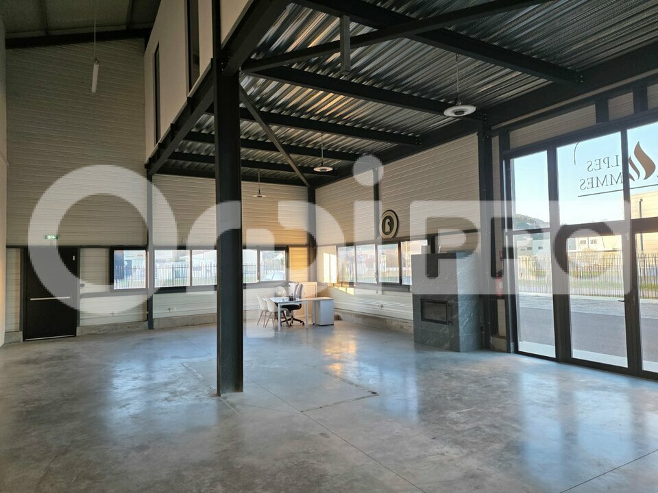 ORPI AGENCE R BASSANELLI LOCATION-LOCAL COMMERCIAL-CORBIERES-04