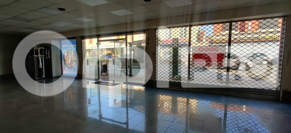 ORPI IMMO ENTRE PRO LOCATION-LOCAL COMMERCIAL-SAVIGNY-SUR-ORGE-91