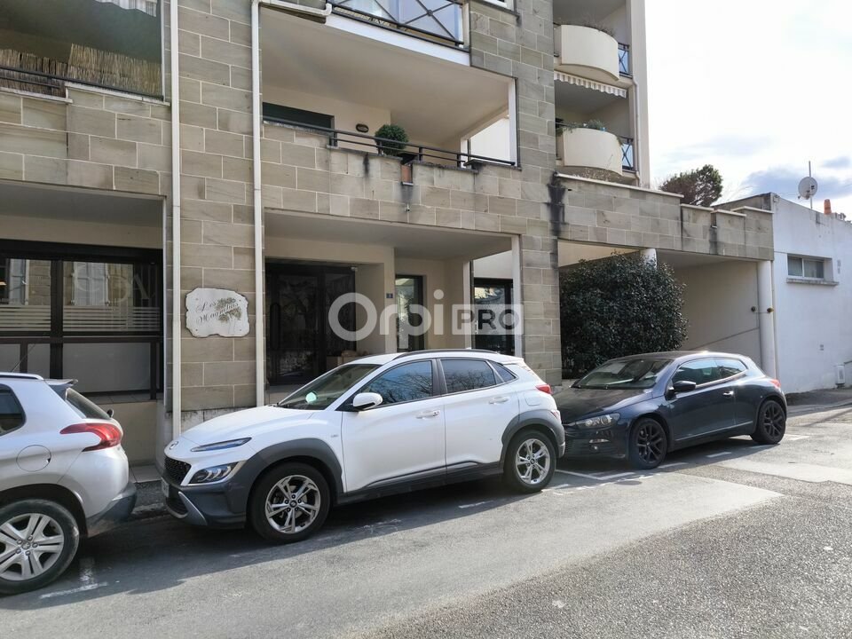 ORPI  BROUSSE IMMOBILIER LOCATION-BUREAUX-BRIVE-LA-GAILLARDE-19