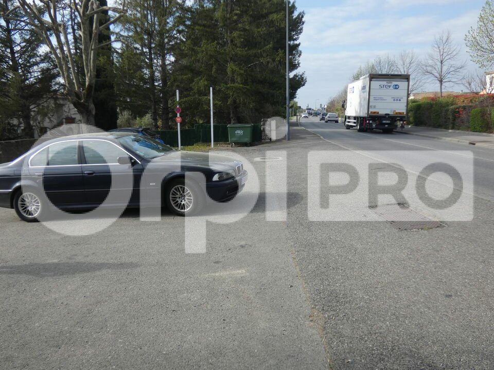 ORPI AGENCE R BASSANELLI LOCATION-LOCAL COMMERCIAL-VOLX-04