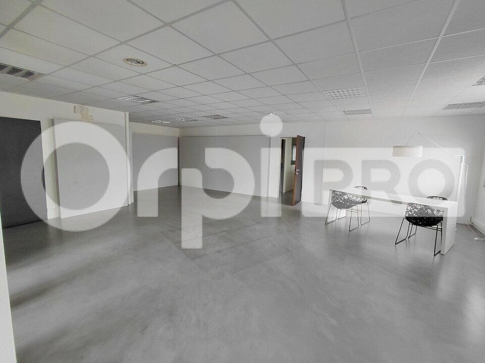 ORPI PRESQUILE FONCIER IMMOBILIER  LOCATION-BUREAUX-LA_BAULE-ESCOUBLAC-44