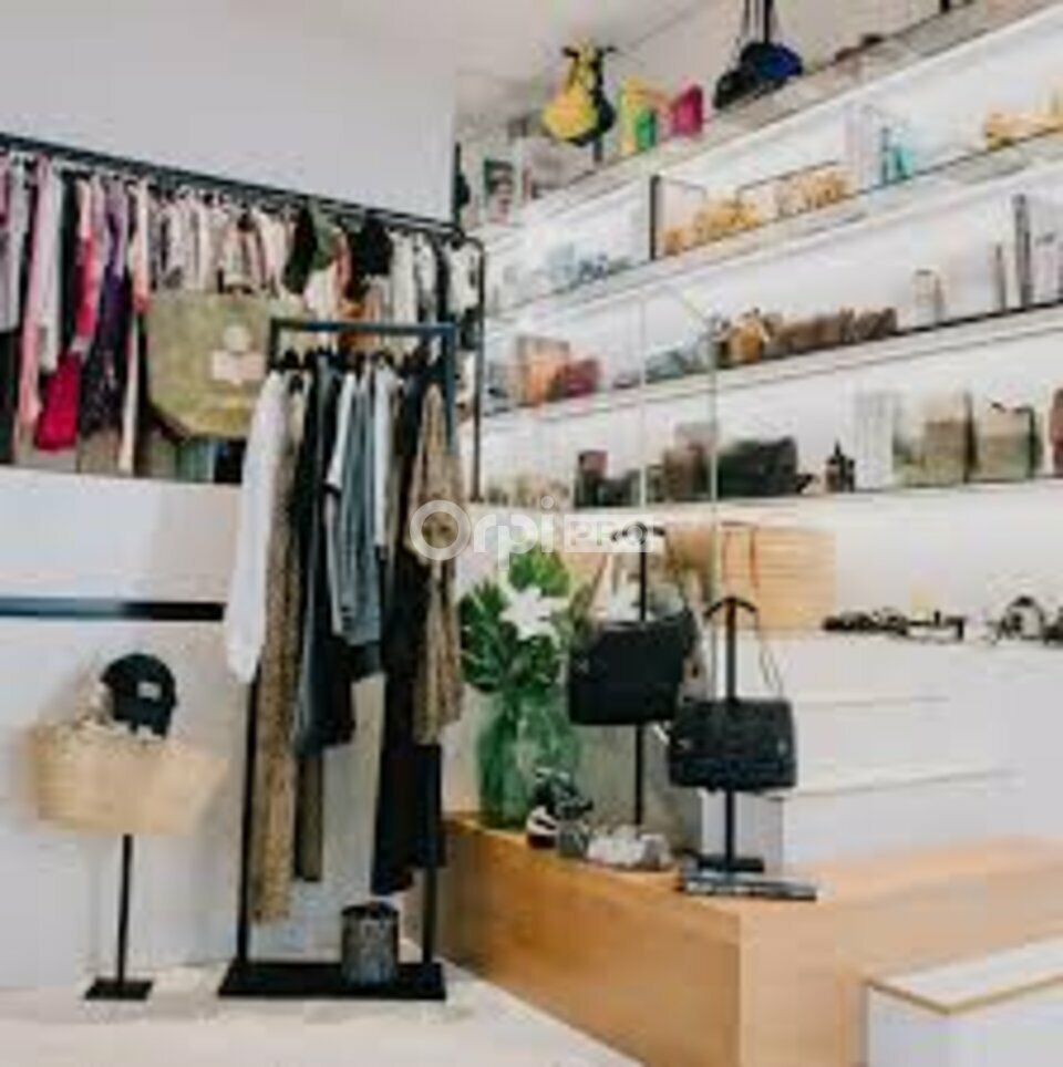 ORPI L'EXCLUSIVE CESSION-LOCAL COMMERCIAL-AVIGNON-84