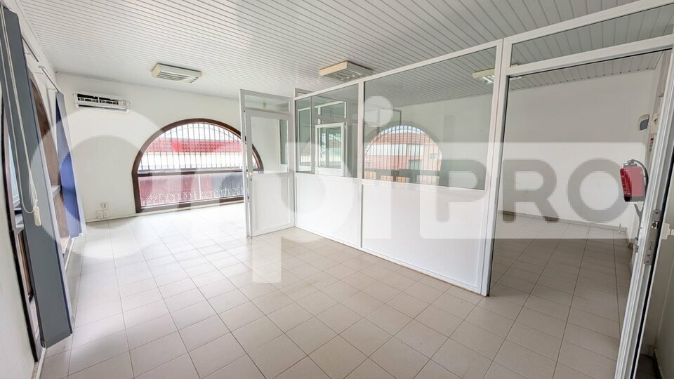 ORPI GCI LOCATION-BUREAUX-CAYENNE-97