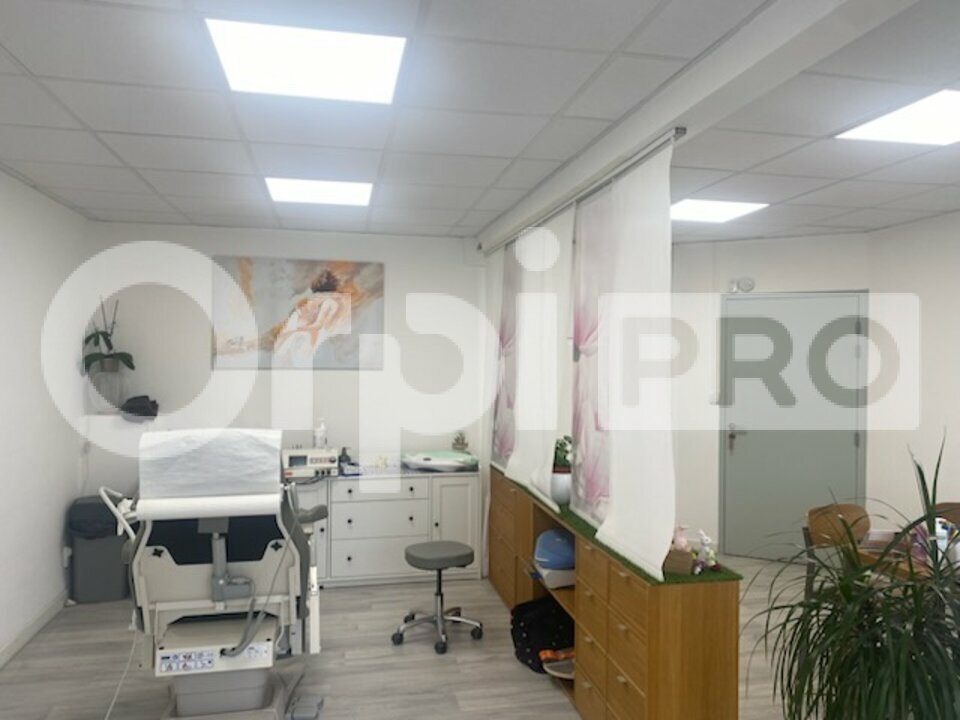 ORPI AGENCE R BASSANELLI LOCATION-BUREAUX-MANOSQUE-04