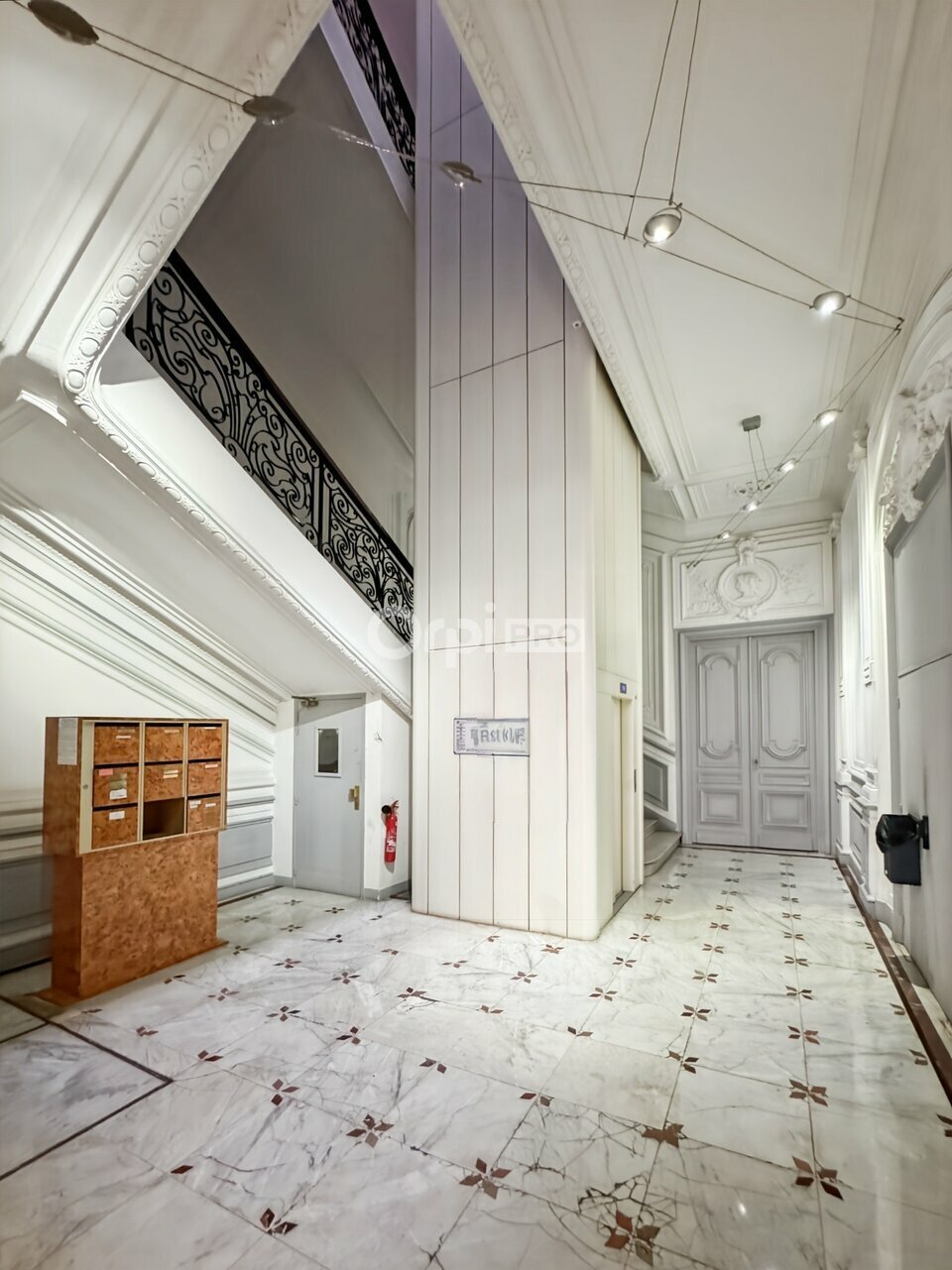 ORPI MOUGEL IMMOBILIER LOCATION-BUREAUX-MARSEILLE-13