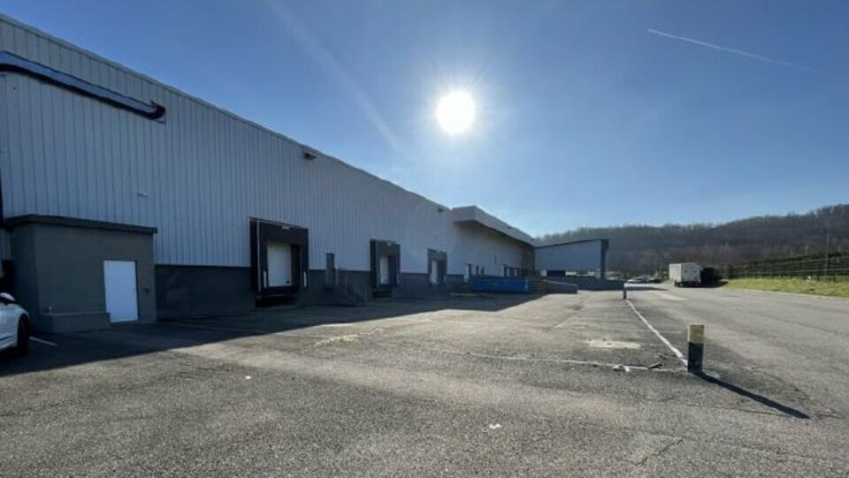 CGI LYON VENTE-LOCAL D'ACTIVITE-SAINT_QUENTIN_FALLAVIER-38