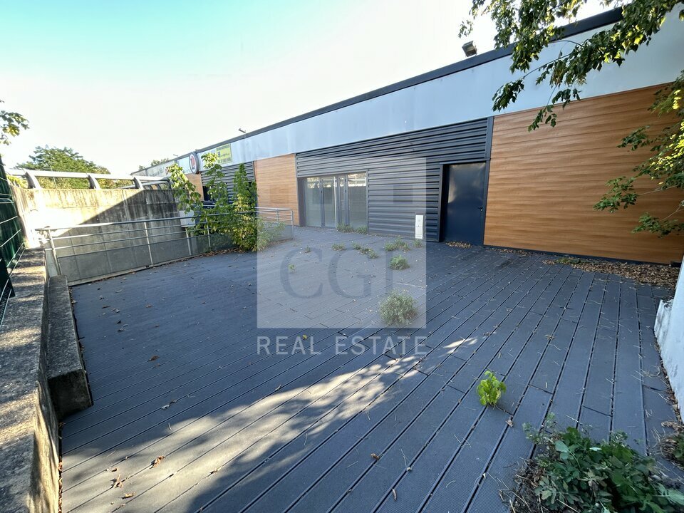 CGI LYON LOCATION-LOCAL COMMERCIAL-ROCHETAILLEE_SUR_SAONE-69