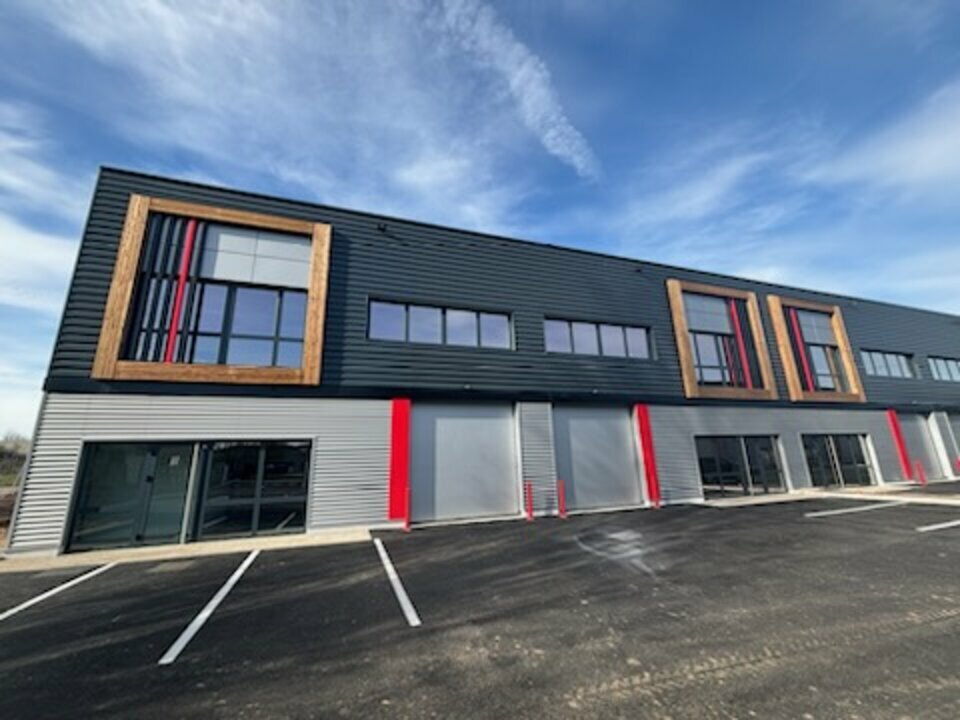 CGI LYON LOCATION-LOCAL D'ACTIVITE-SAINT_QUENTIN_FALLAVIER-38