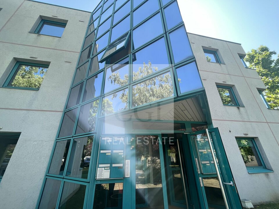 CGI LYON LOCATION-BUREAUX-CHARBONNIERES_LES_BAINS-69