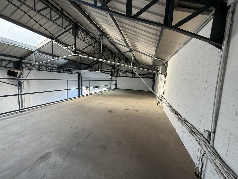 CGI LYON LOCATION-LOCAL D'ACTIVITE-VENISSIEUX-69