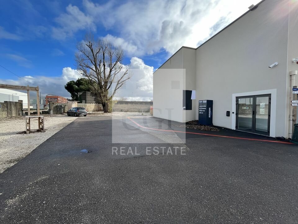 CGI LYON LOCATION-LOCAL D'ACTIVITE-VILLEURBANNE-69