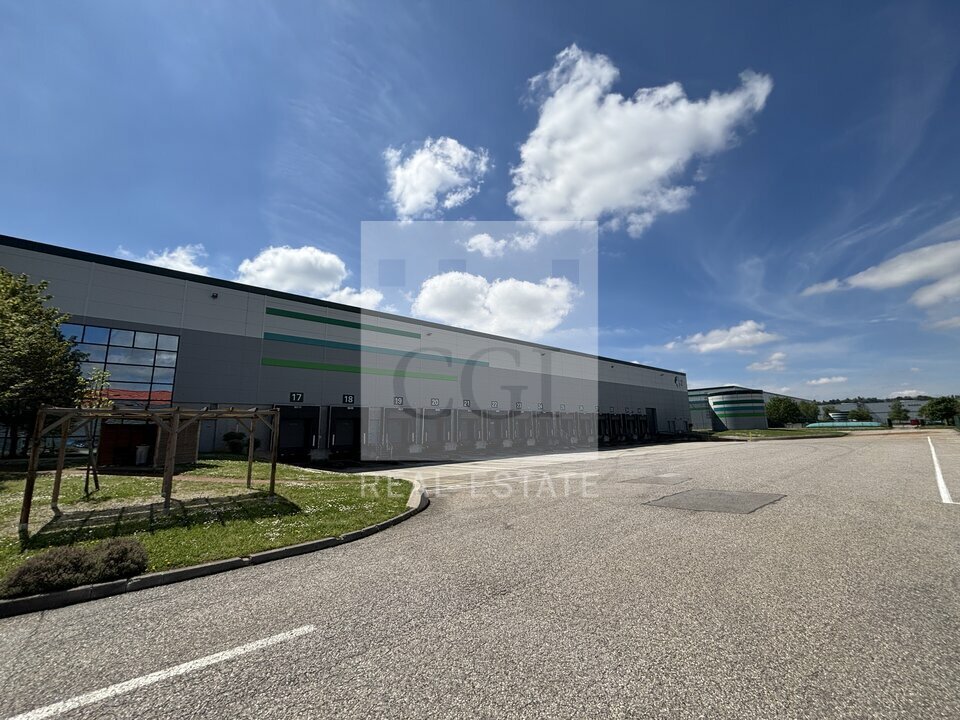 CGI LYON LOCATION-ENTREPOT-SAINT_QUENTIN_FALLAVIER-38