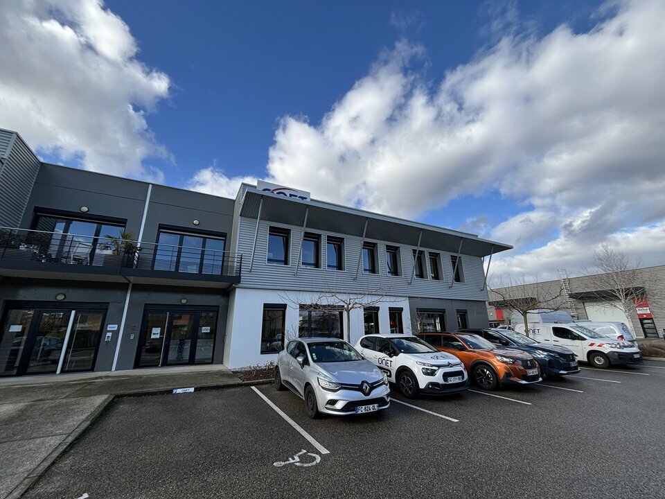 CGI LYON LOCATION-LOCAL D'ACTIVITE-SAINT_PRIEST-69