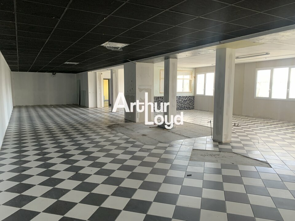 ARTHUR LOYD VICHY LOCATION-LOCAL D'ACTIVITE-MONTLUCON-03