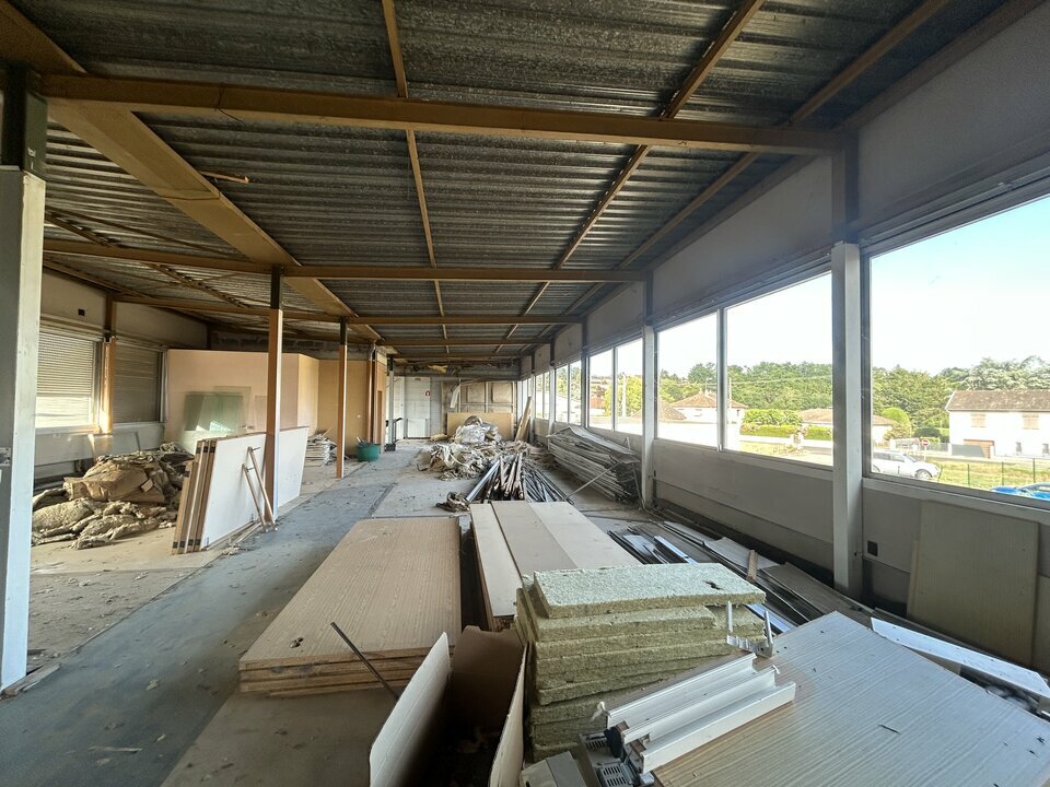 ARTHUR LOYD VICHY VENTE-LOCAL D'ACTIVITE-ABREST-03