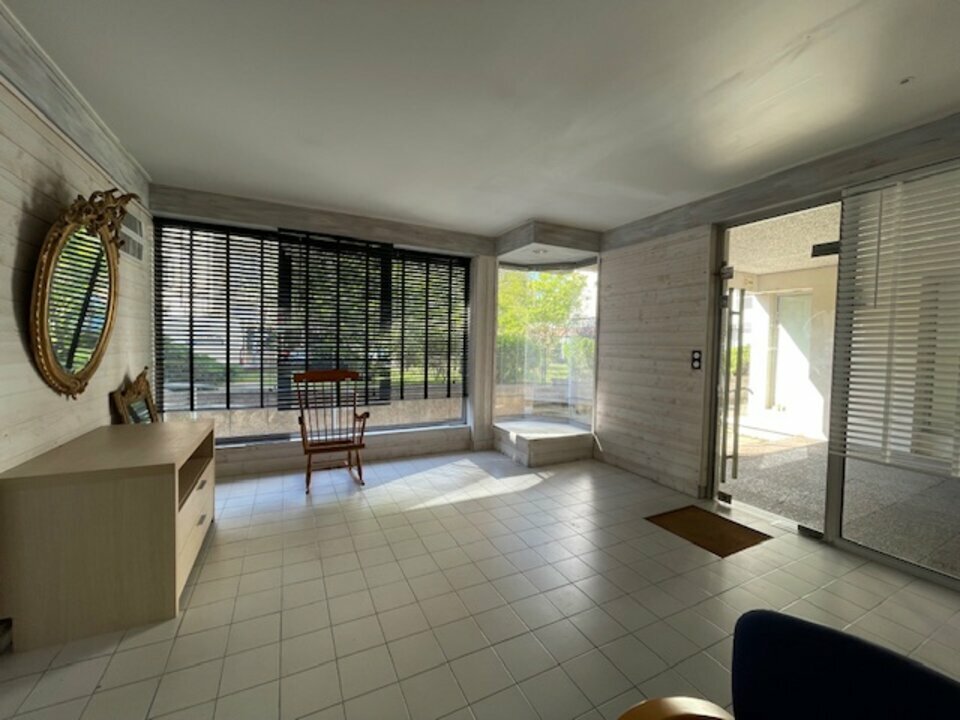 ARTHUR LOYD VICHY VENTE-LOCAL COMMERCIAL-VICHY-03