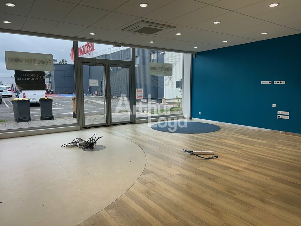 ARTHUR LOYD VICHY VENTE-LOCAL COMMERCIAL-DECIZE-58