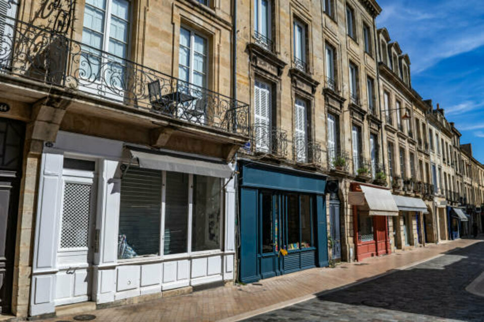 ARTHUR LOYD VICHY CESSION-LOCAL COMMERCIAL-VICHY-03