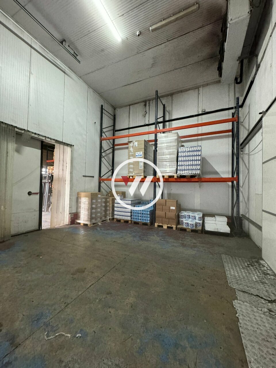 WIT LOCATION-ENTREPOT-STAINS-93