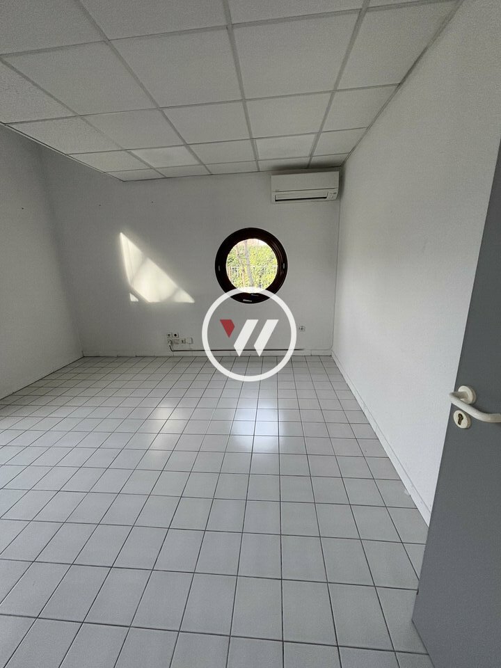 WIT LOCATION-BUREAUX-GEMENOS-13