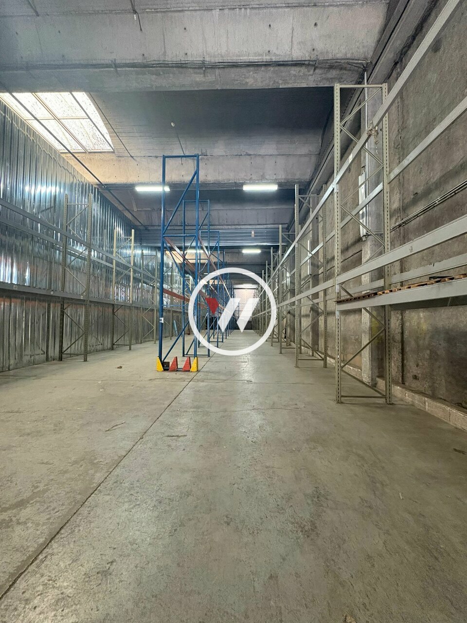 WIT LOCATION-ENTREPOT-GONESSE-95