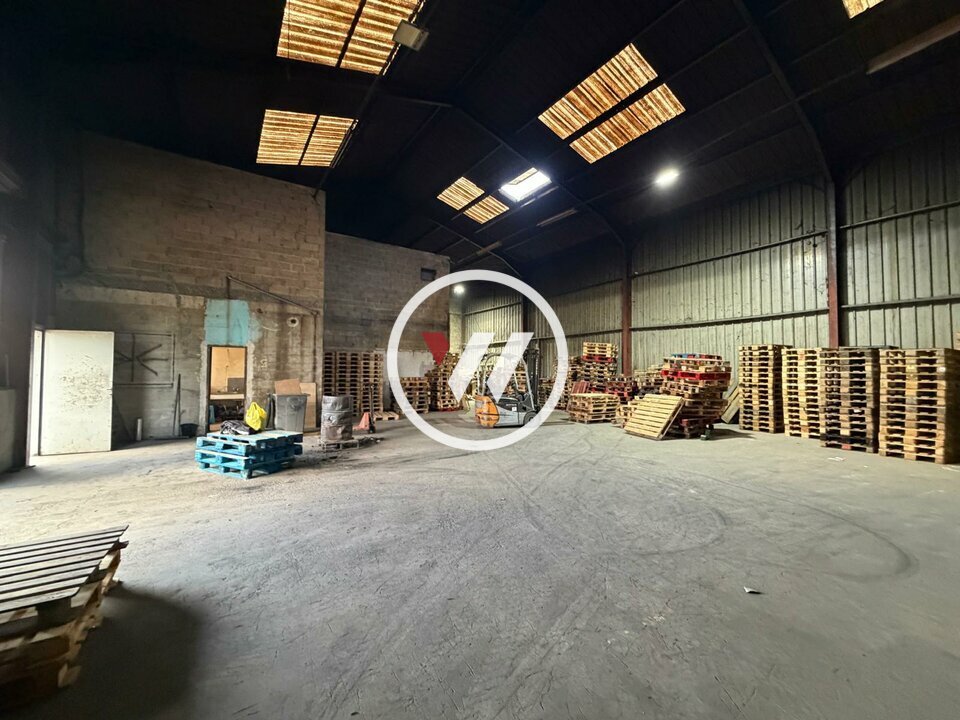 WIT VENTE-ENTREPOT-GOUSSAINVILLE-95