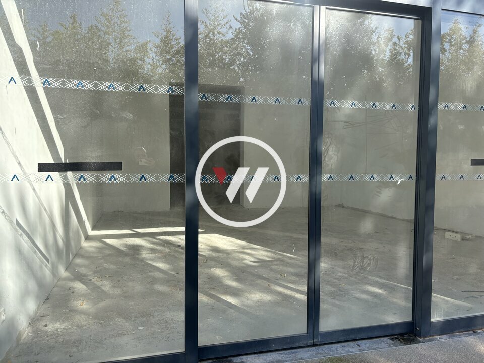 WIT LOCATION-LOCAL COMMERCIAL-GARDANNE-13