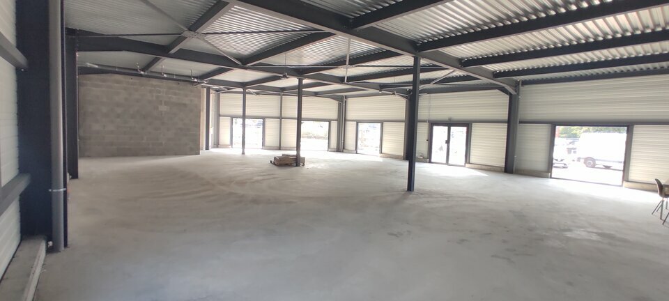 CBI PRO LOCATION-LOCAL COMMERCIAL-BOURGOIN_JALLIEU-38