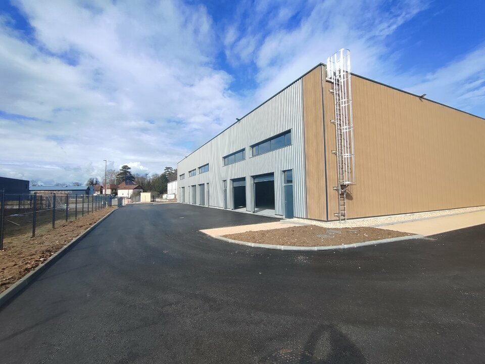 CBI PRO VENTE-LOCAL D'ACTIVITE-SAINT_BERON-73