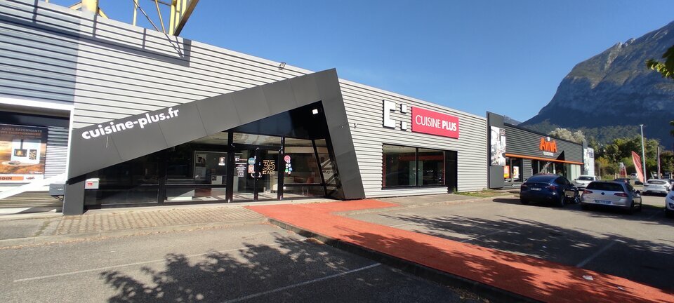 CBI PRO LOCATION-LOCAL COMMERCIAL-SAINT_EGREVE-38