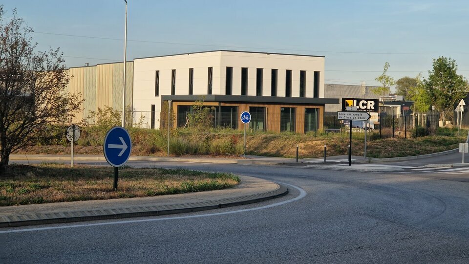 CBI PRO LOCATION-BUREAUX-VAULX-MILIEU-38