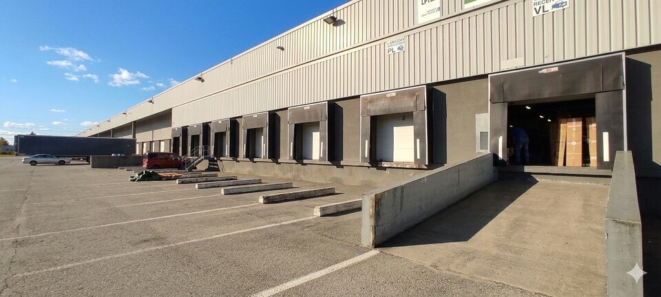 CBI PRO VENTE-ENTREPOT-SAINT_QUENTIN_FALLAVIER-38